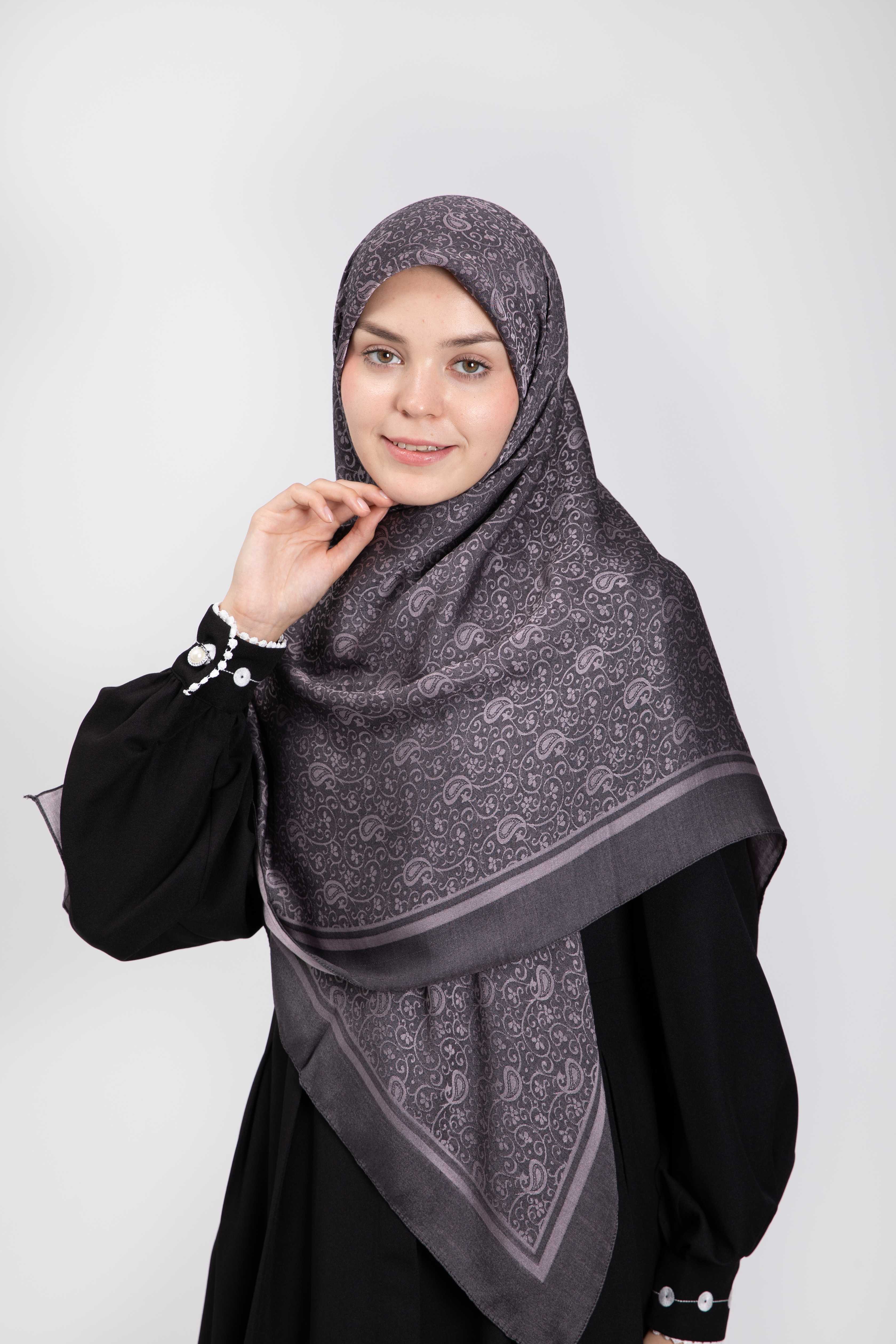 \"I&I STORE × RAJABROOKE\" HIJAB I&I STORE × RAJABROOKE